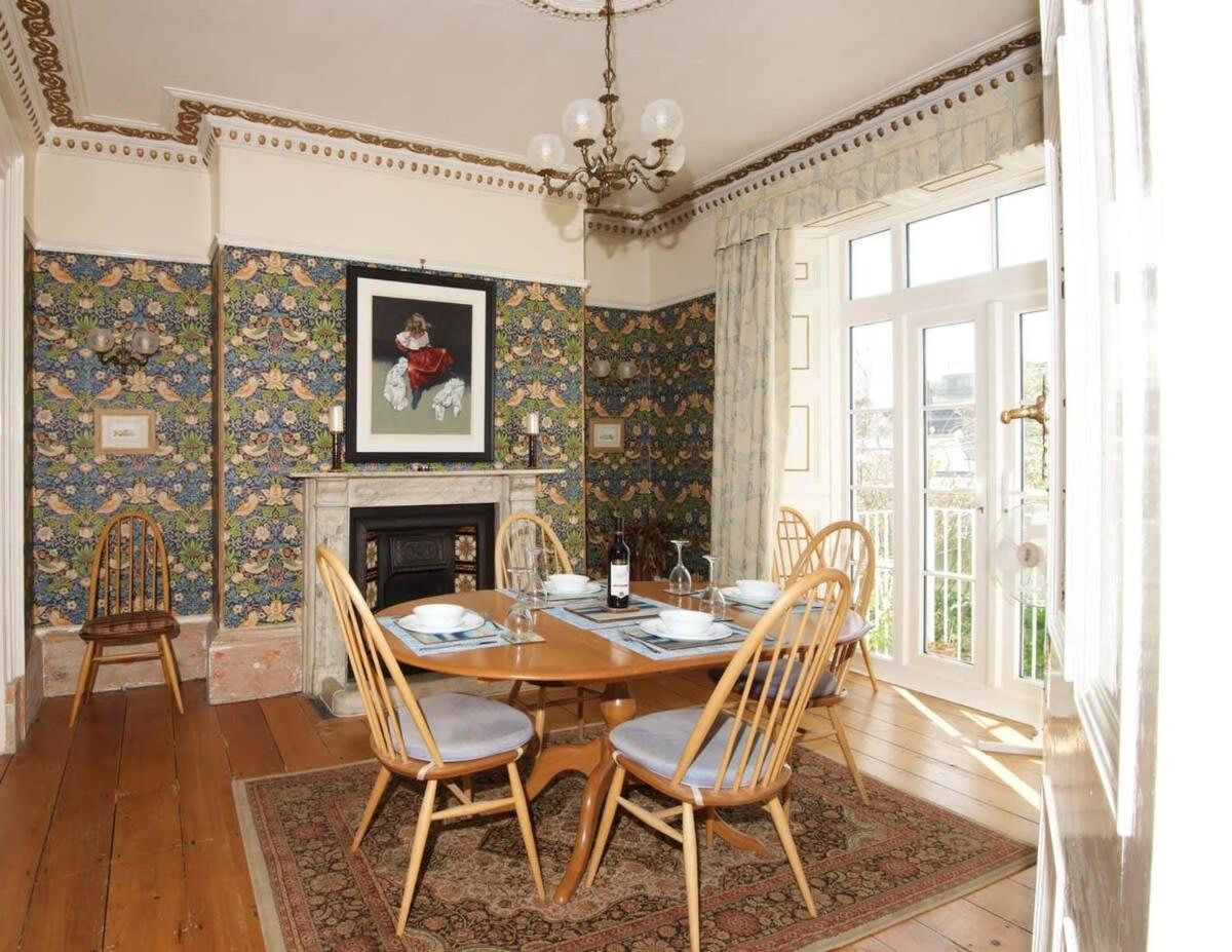Holiday home Spacious Town House With Swimming Pool Plymouth