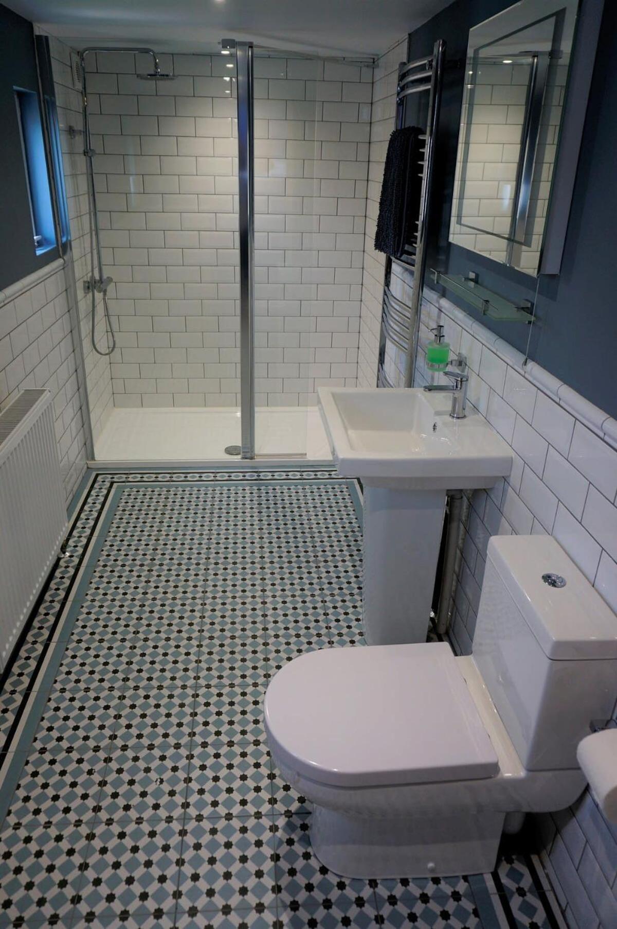 Spacious Town House With Swimming Pool Plymouth
